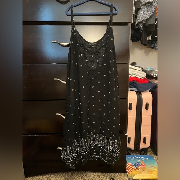 Black Shift Dress w/ Handkerchief Pattern - Picture 2 of 2